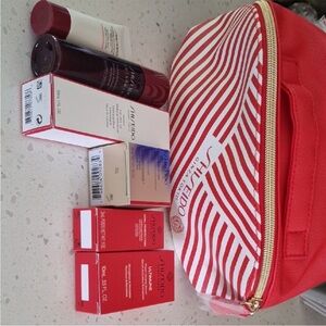 Shiseido Lifting and firming set of 7 Skincare Set